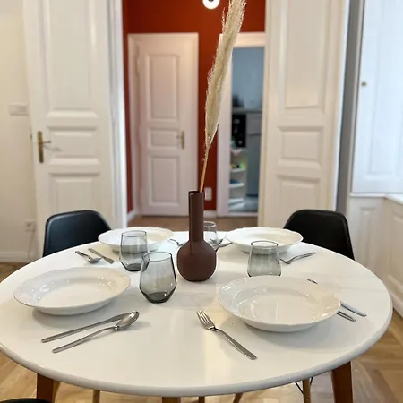 Apartamento Center Krt2 *